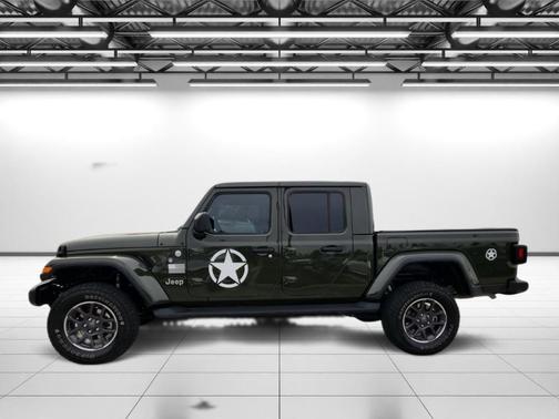 2022 Jeep Gladiator Overland