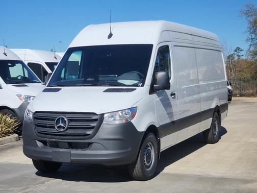 2025 Mercedes-Benz Sprinter 2500 High Roof