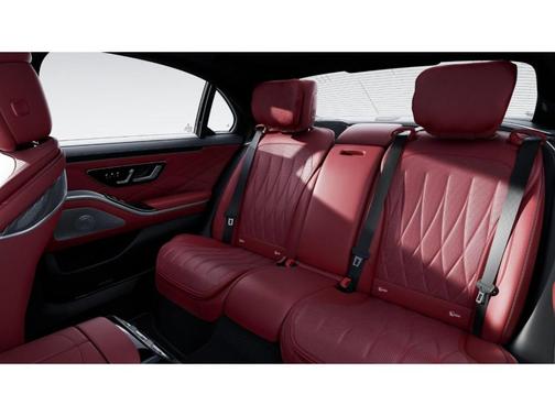 2025 Mercedes-Benz AMG S 63 E Base