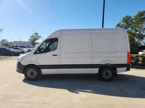 2025 Mercedes-Benz Sprinter 2500 Standard Roof