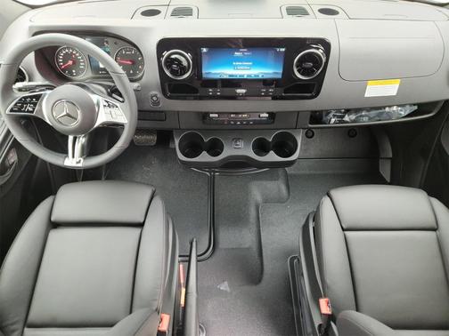 2026 Mercedes-Benz Sprinter 2500 Standard Roof