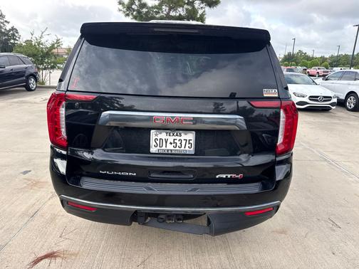 Onyx Black 2022 GMC Yukon XL AT4