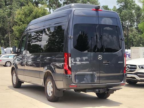 2025 Mercedes-Benz Sprinter 2500 144 WB Standard Roof Passenger