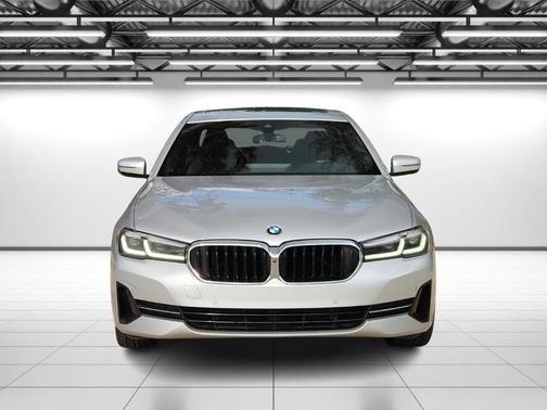 2021 BMW 530 i