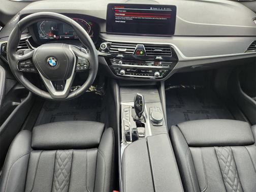 2021 BMW 530 i