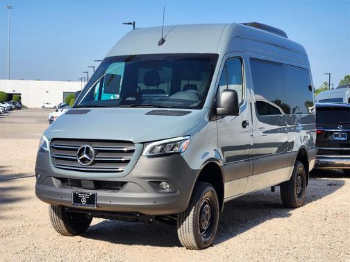 2025 Mercedes-Benz Sprinter 2500 144 WB Standard Roof Passenger