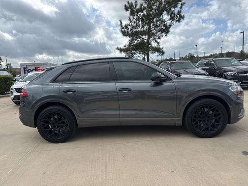 2021 Audi Q8 55 Premium Plus