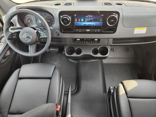 2025 Mercedes-Benz Sprinter 2500 High Roof