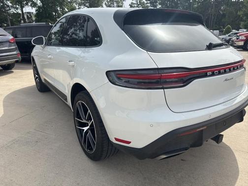 2023 Porsche Macan T