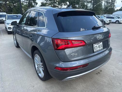 2018 Audi Q5 2.0T Premium Plus