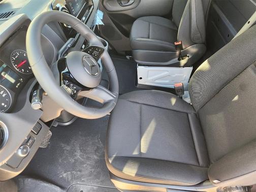 2026 Mercedes-Benz Sprinter 2500 Standard Roof