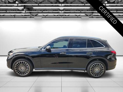 Black 2026 Mercedes-Benz GLC 300 Base