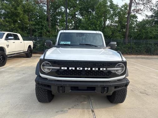 Oxford White 2024 Ford Bronco Wildtrak