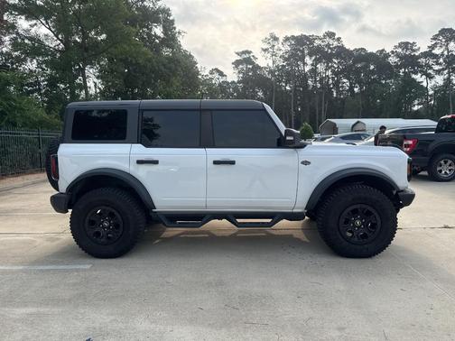 Oxford White 2024 Ford Bronco Wildtrak