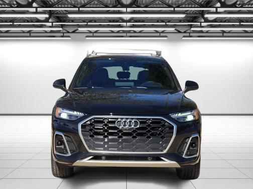 2022 Audi Q5 45 S line Prestige