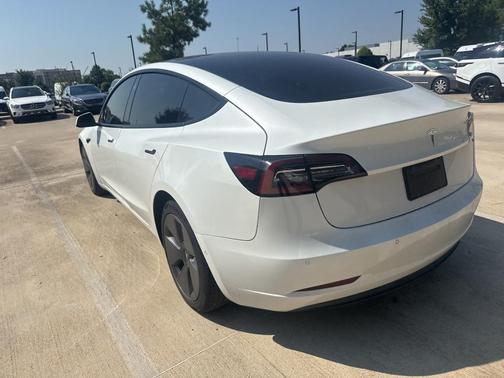 2022 Tesla Model 3 Base