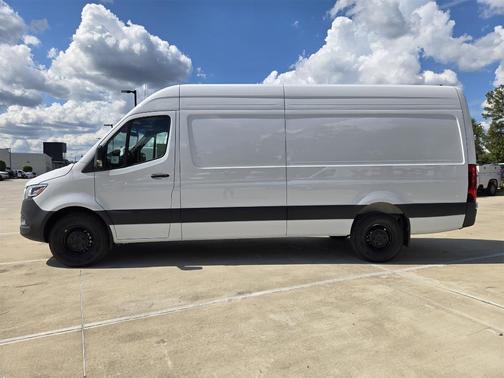 2026 Mercedes-Benz Sprinter 2500 170 WB