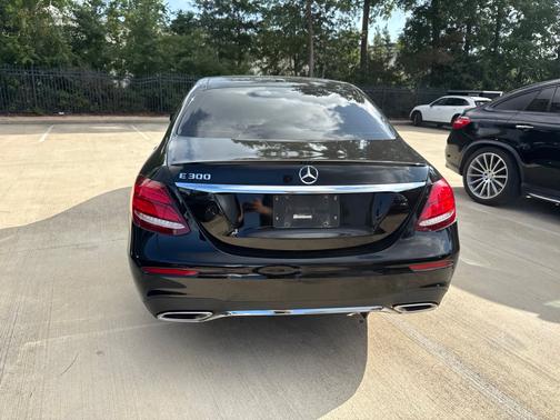 Black 2018 Mercedes-Benz E-Class E 300