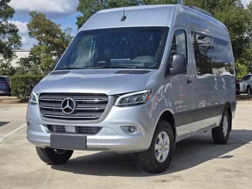 2025 Mercedes-Benz Sprinter 2500 144 WB Standard Roof Passenger