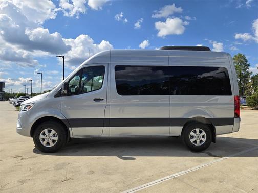 2025 Mercedes-Benz Sprinter 2500 144 WB Standard Roof Passenger