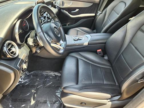 2019 Mercedes-Benz GLC 300 Base