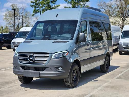 2025 Mercedes-Benz Sprinter 2500 144 WB Standard Roof Passenger
