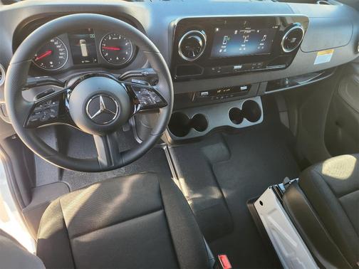 2026 Mercedes-Benz Sprinter 2500 144 WB