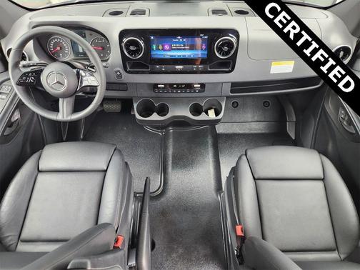 2025 Mercedes-Benz Sprinter 2500 144 WB Standard Roof Passenger