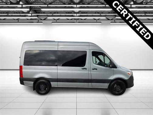 2025 Mercedes-Benz Sprinter 2500 144 WB Standard Roof Passenger