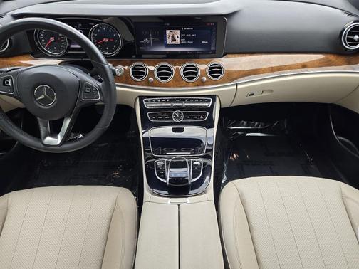 Selenite Gray Metallic 2017 Mercedes-Benz E-Class E 300