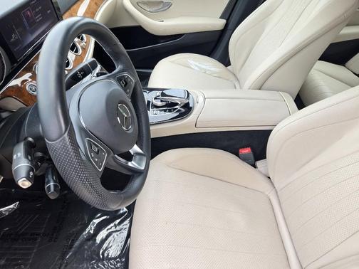Selenite Gray Metallic 2017 Mercedes-Benz E-Class E 300