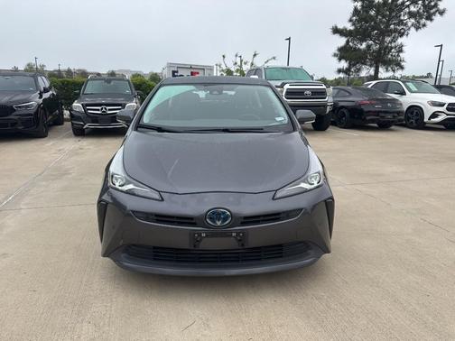 2021 Toyota Prius XLE