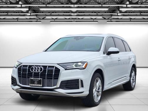 Glacier White Metallic 2023 Audi Q7 55 Premium Plus