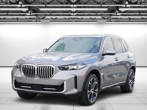 Skyscraper Gray Metallic 2024 BMW X5 sDrive40i