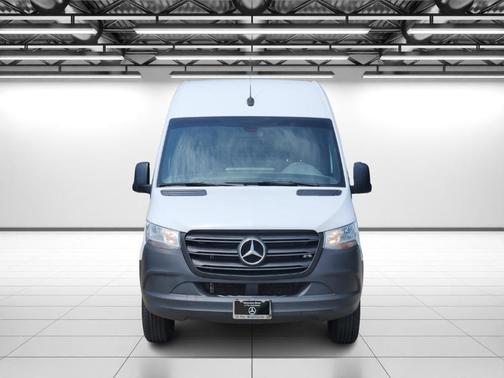 2023 Mercedes-Benz Sprinter 2500 170 WB