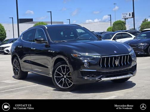 Nero Ribelle Metallic 2021 Maserati Levante GranLusso