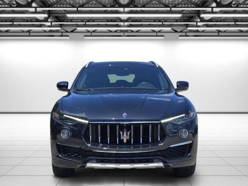 Nero Ribelle Metallic 2021 Maserati Levante GranLusso