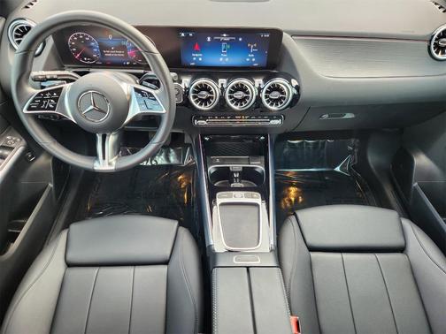 2025 Mercedes-Benz GLA 250 Base