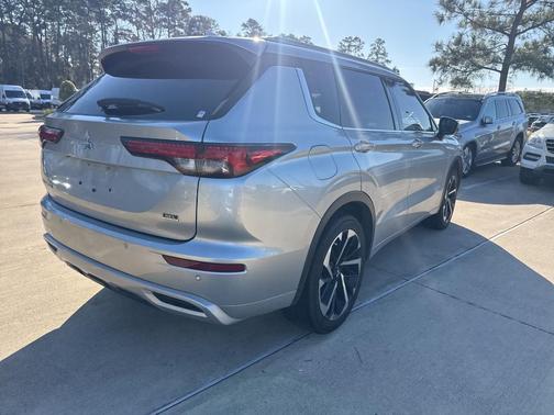 2022 Mitsubishi Outlander SEL