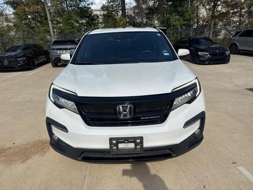 2022 Honda Pilot Black Edition