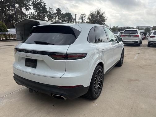 2020 Porsche Cayenne Base