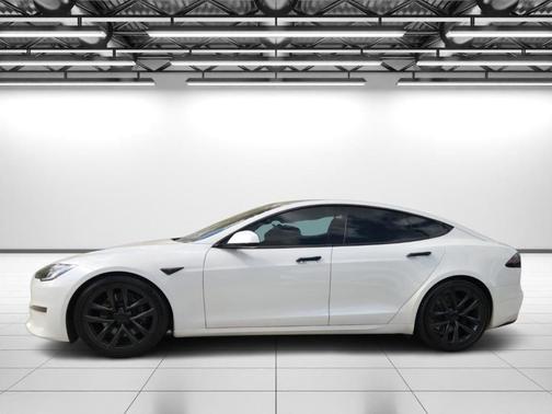 Pearl White Multi 2022 Tesla Model S Base