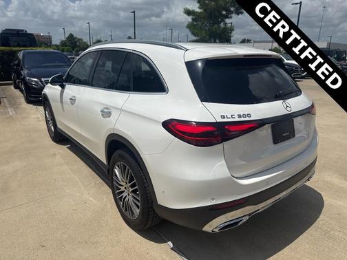 2025 Mercedes-Benz GLC 300 Base