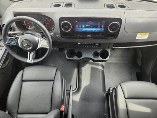 2025 Mercedes-Benz Sprinter 2500 High Roof