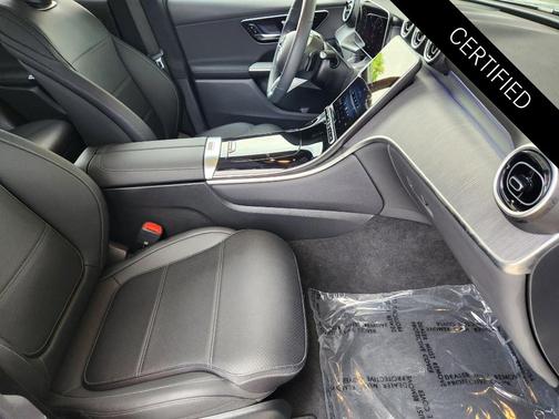 Verde 2026 Mercedes-Benz GLC 300 Base