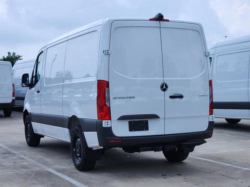 2025 Mercedes-Benz Sprinter 2500 Standard Roof