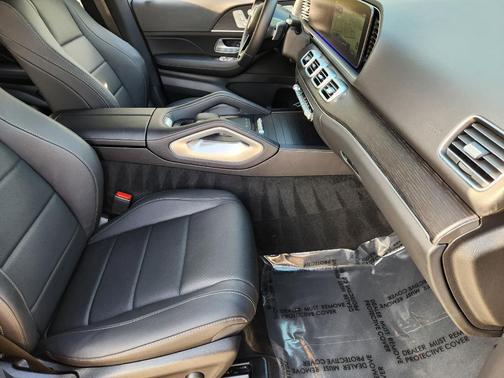 Obsidian Black Metallic 2026 Mercedes-Benz GLE 350 Base 4MATIC