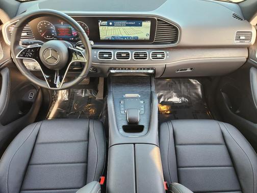 Obsidian Black Metallic 2026 Mercedes-Benz GLE 350 Base 4MATIC