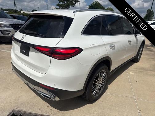 Polar White 2026 Mercedes-Benz GLC 300 Base