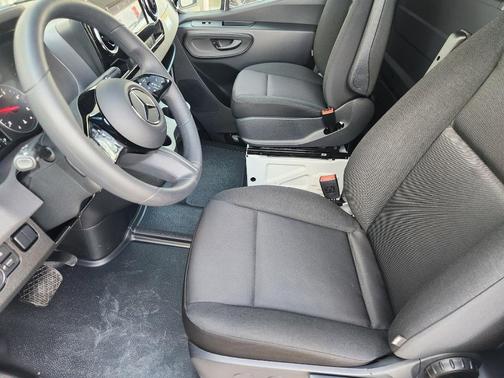 2026 Mercedes-Benz Sprinter 2500 High Roof